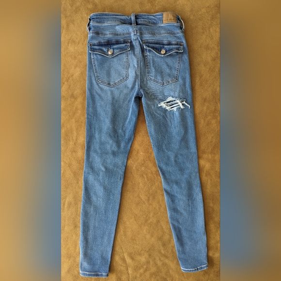American Eagle Next Level Patched High-waisted Jegging! Size 2! - Picture 2 of 8
